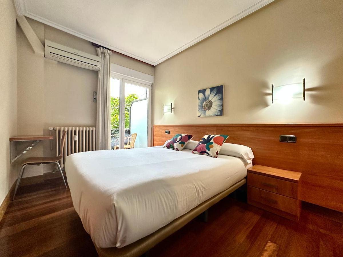 Pension Anoeta San Sebastián Eksteriør billede